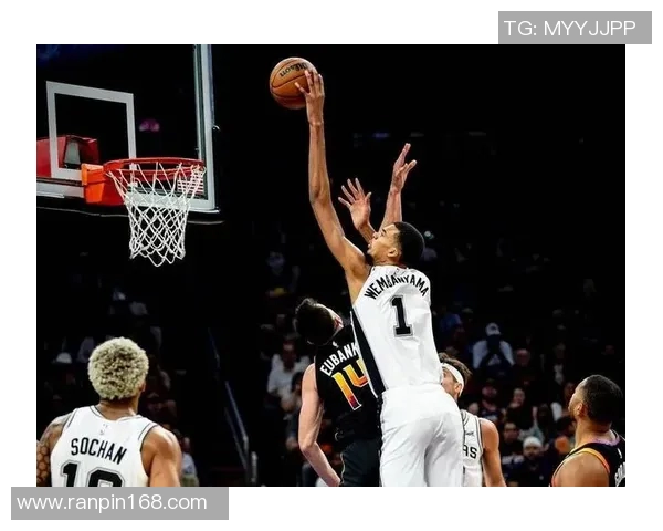 文班亚马场均20分10篮板3盖帽表现出色新秀奖争夺战已成定局