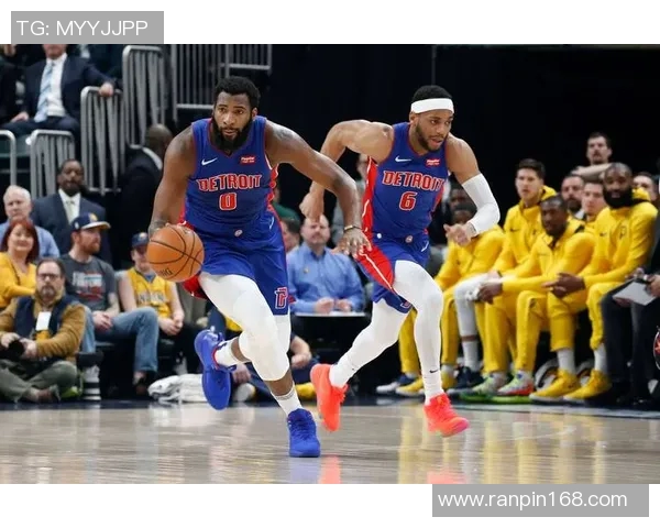 火箭队与活塞队激战正酣2018年11月22日精彩赛事回顾与分析